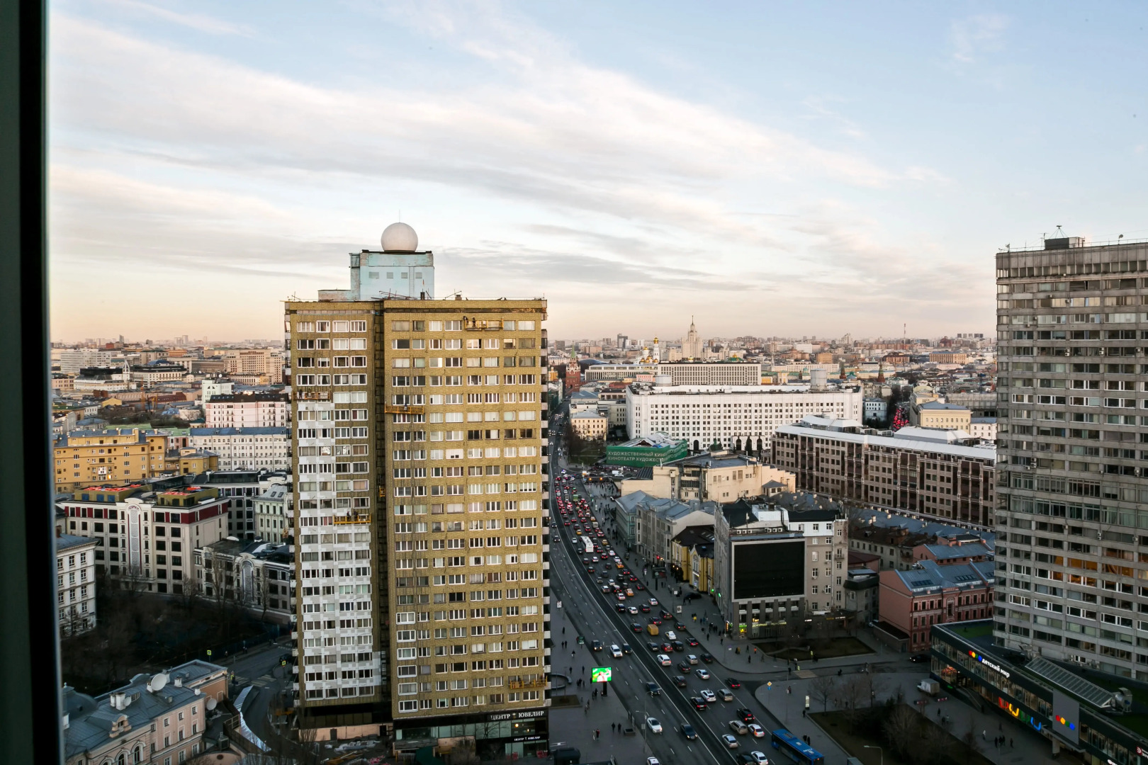 Great view on Kremlin 2 rooms apartment 23 floor