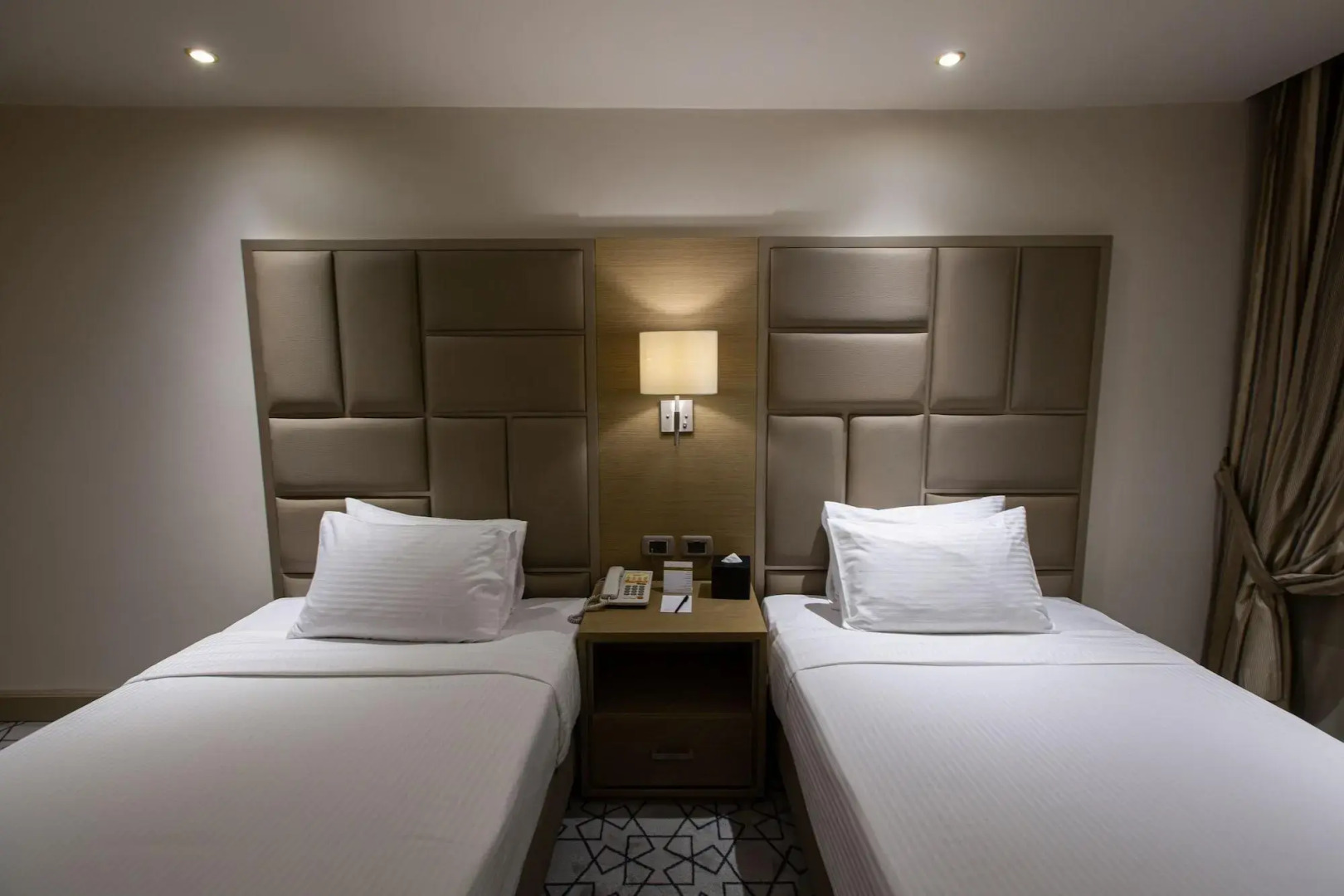 Отель Triumph Plaza Hotel