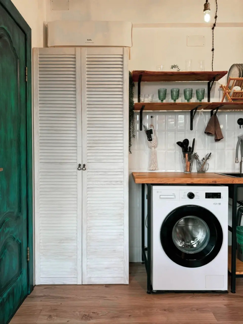 Квартира студия с современным интерьером