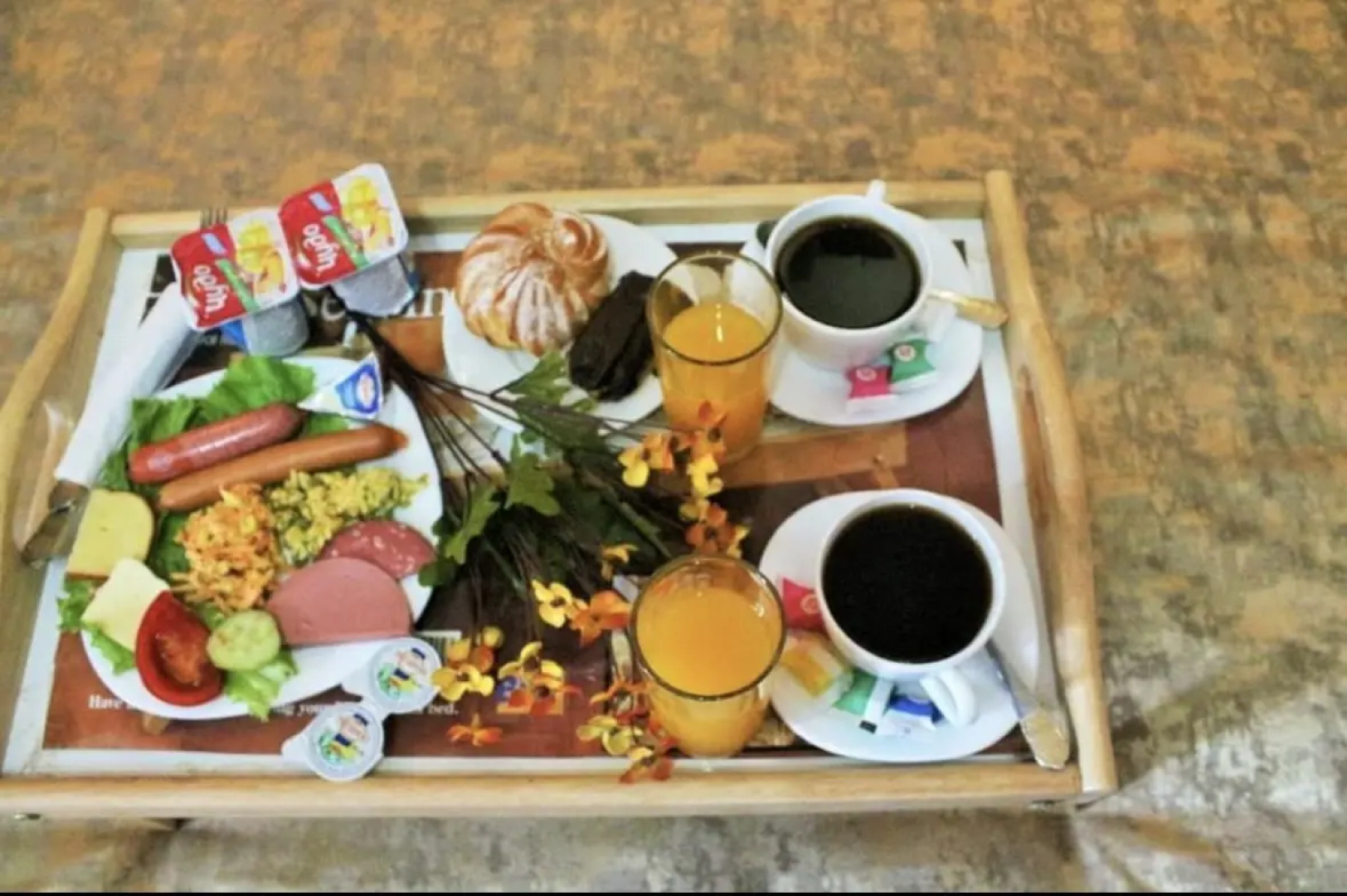 Отель Qeroli old town