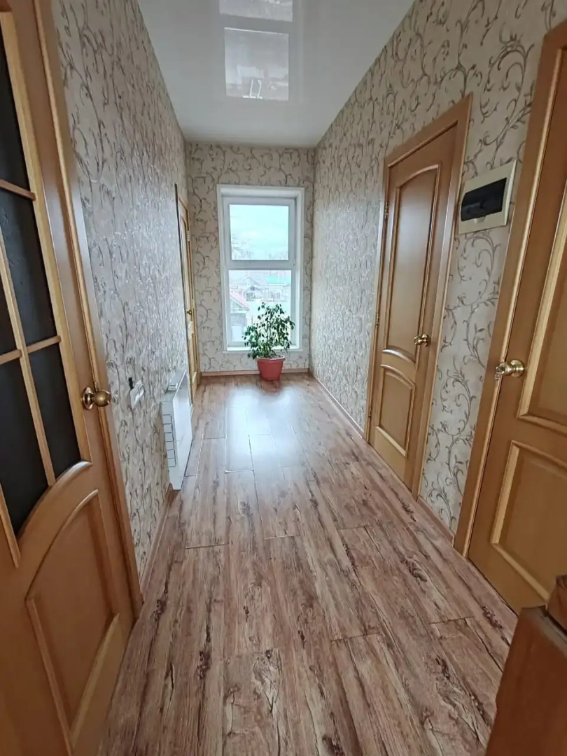 Частный дом г.Владивосток, ул.Джамбула, д.5 до 12 гостей