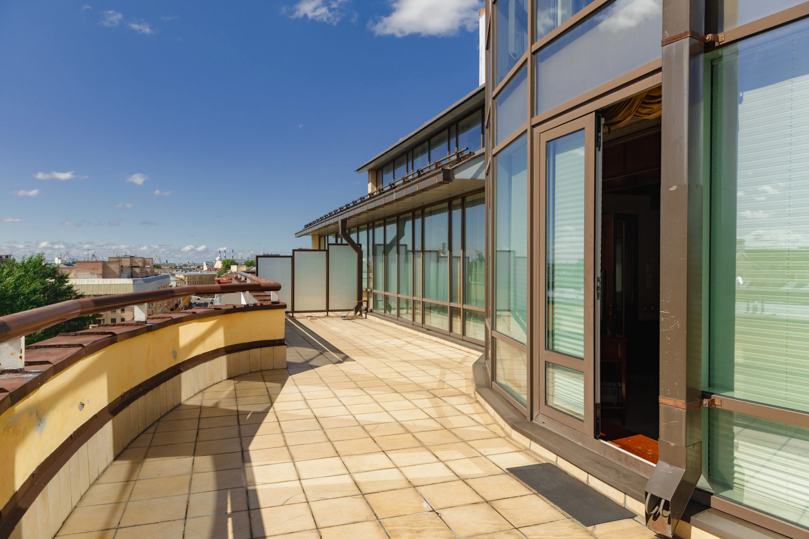 Отель Амбассадор