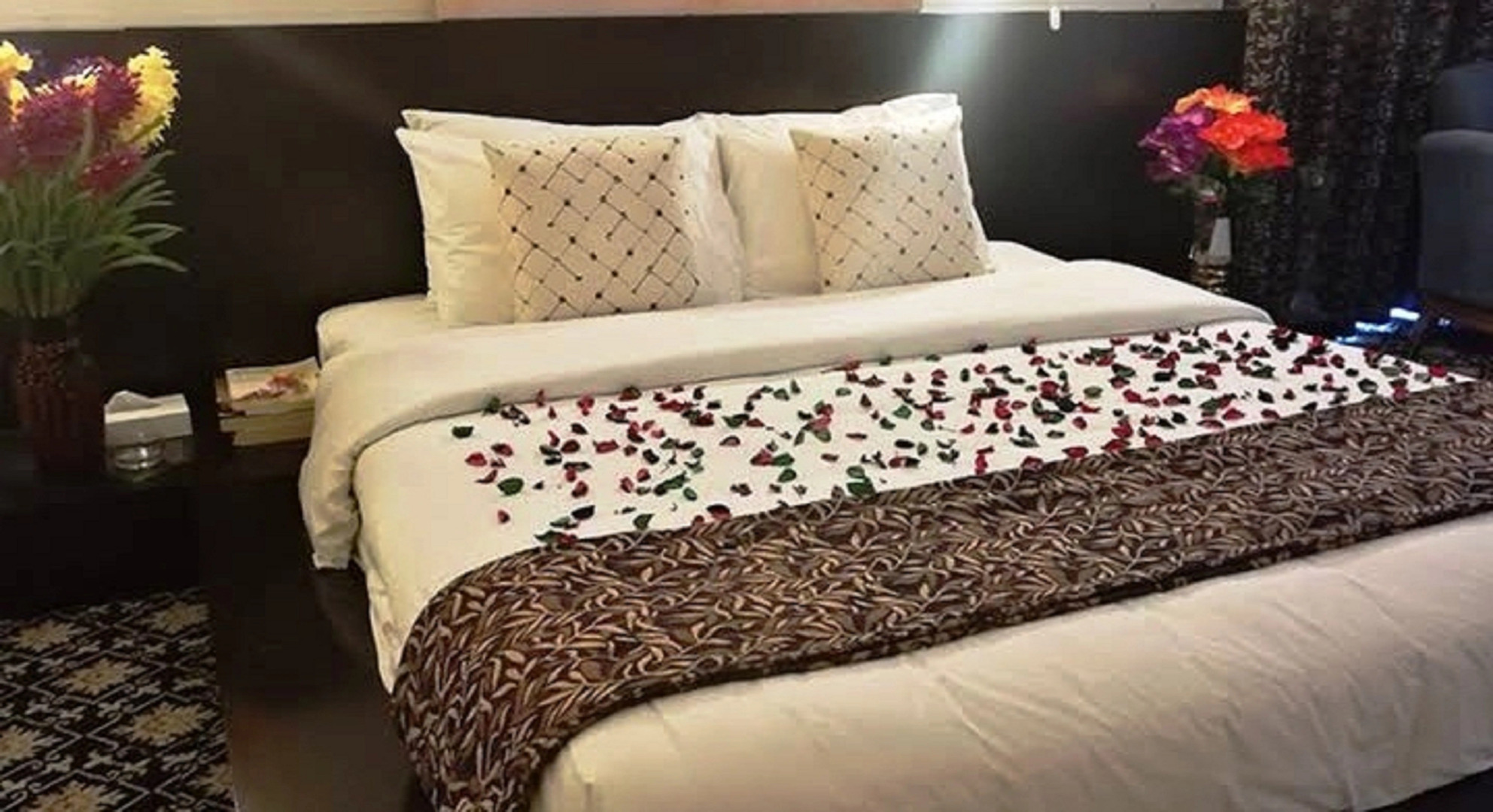 Отель Phoenicia Tower Hotel&Spa