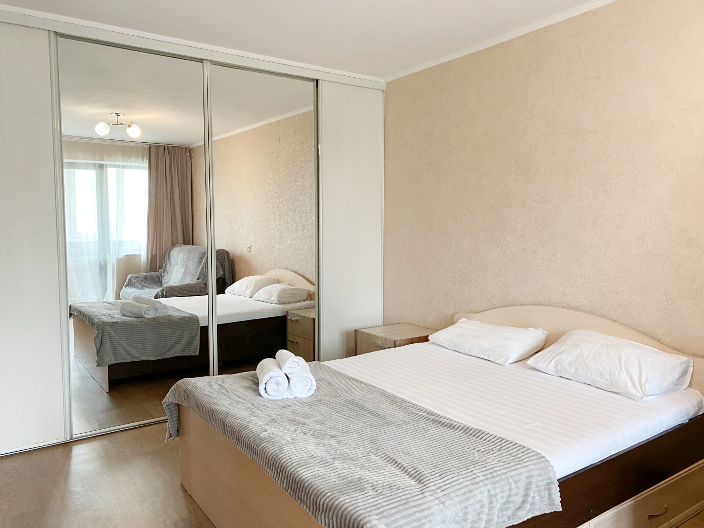 Апартаменты 1 комнатные на Кутузова 4