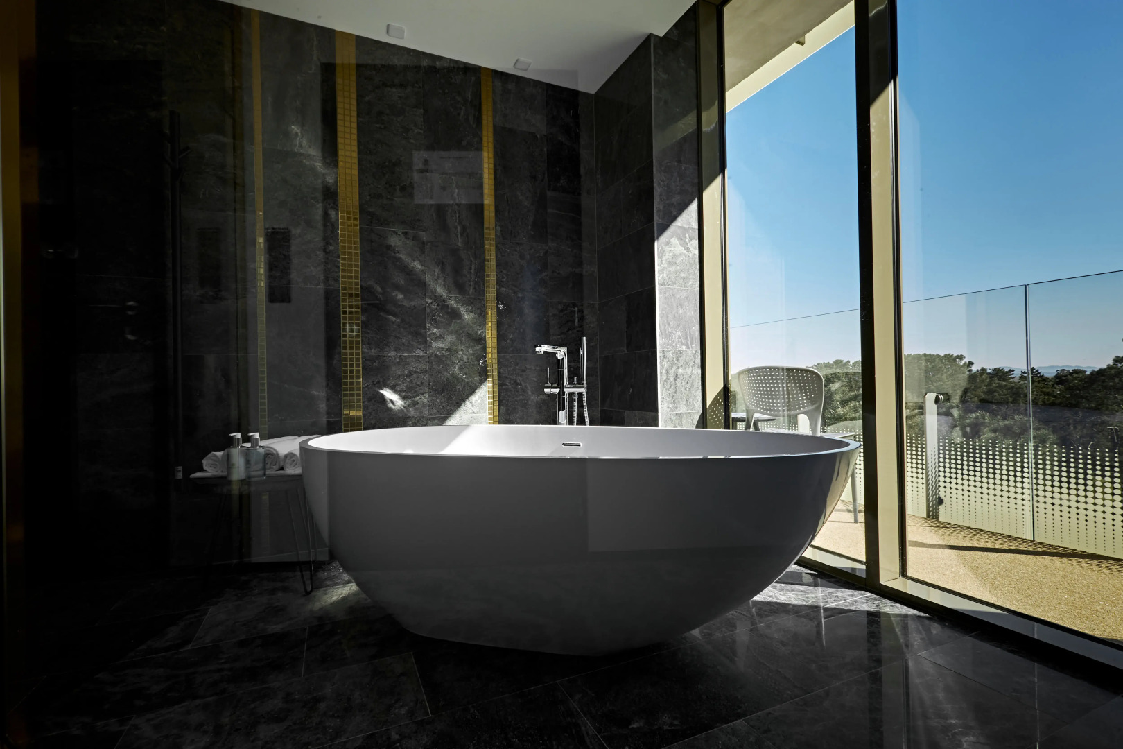 Отель Miramare Magnetic Beach