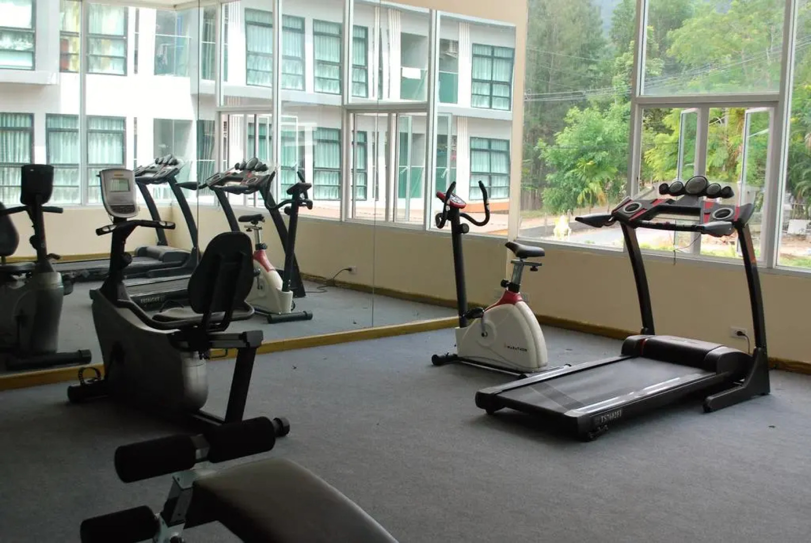 Отель Nice Bangtao Beach