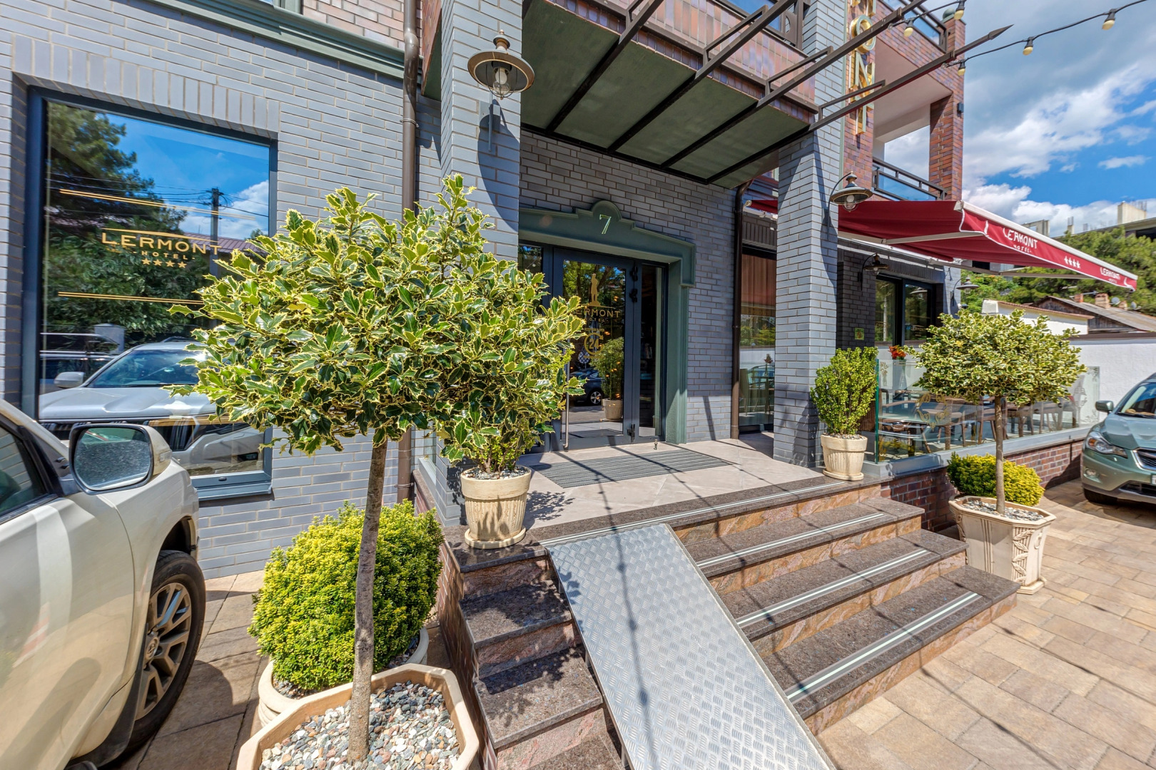 Отель Лермонт