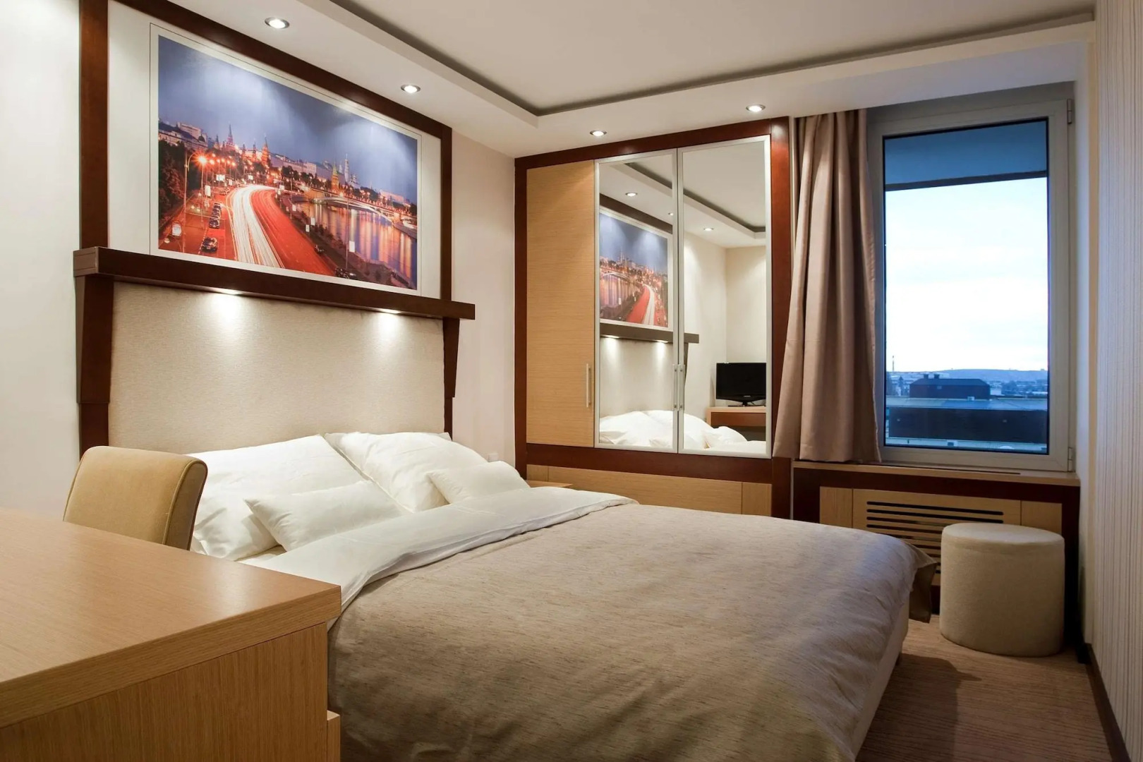 Отель Putnik Inn Belgrade