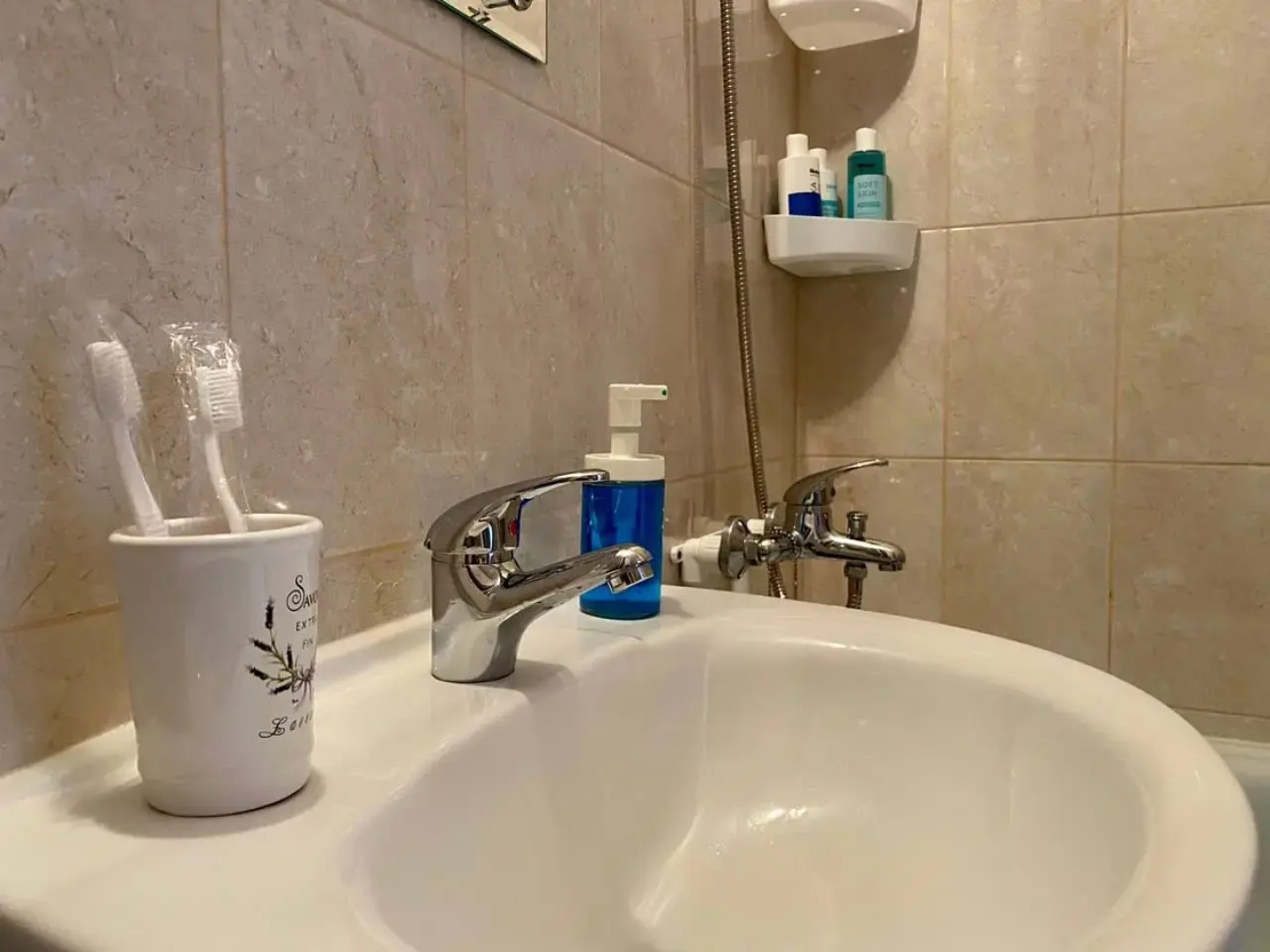 Квартира Просторная Квартира в 5 мин от НИИ Петрова/Гранова