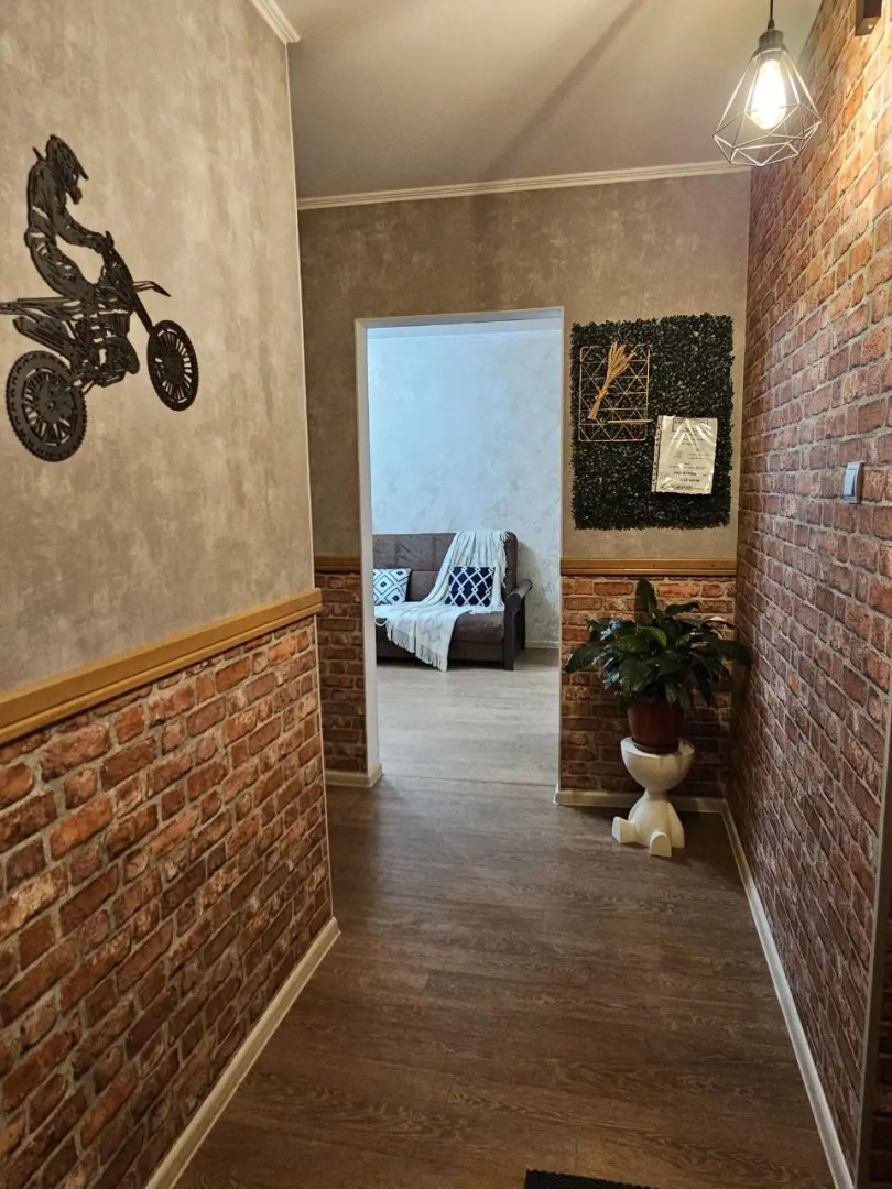 Квартира Айда к Регине (50 лет Октября 75)