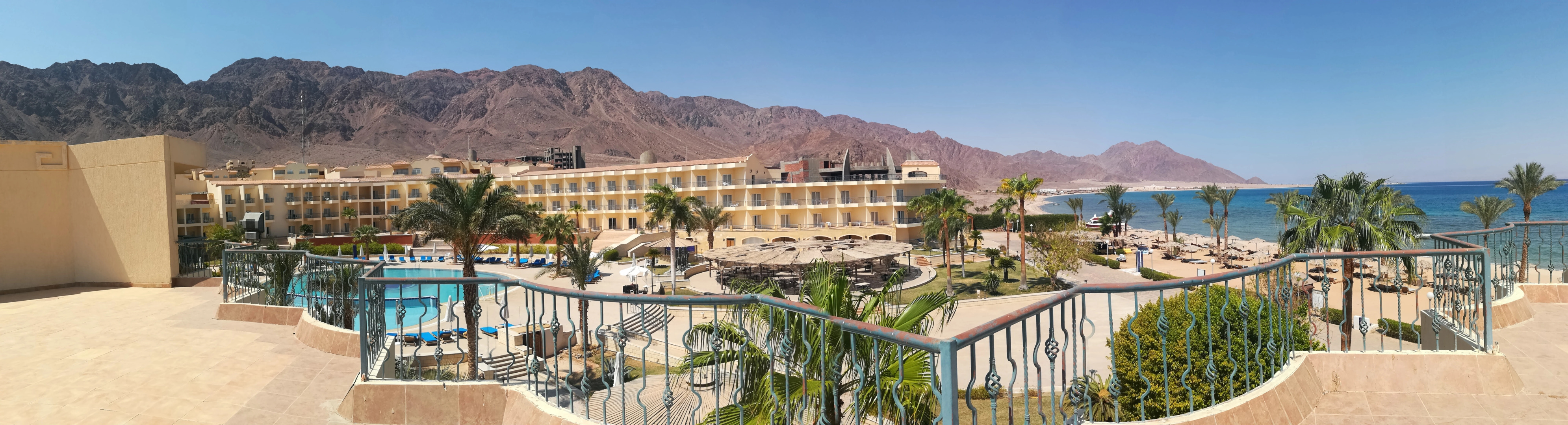 Отель La Playa Beach Resort Taba