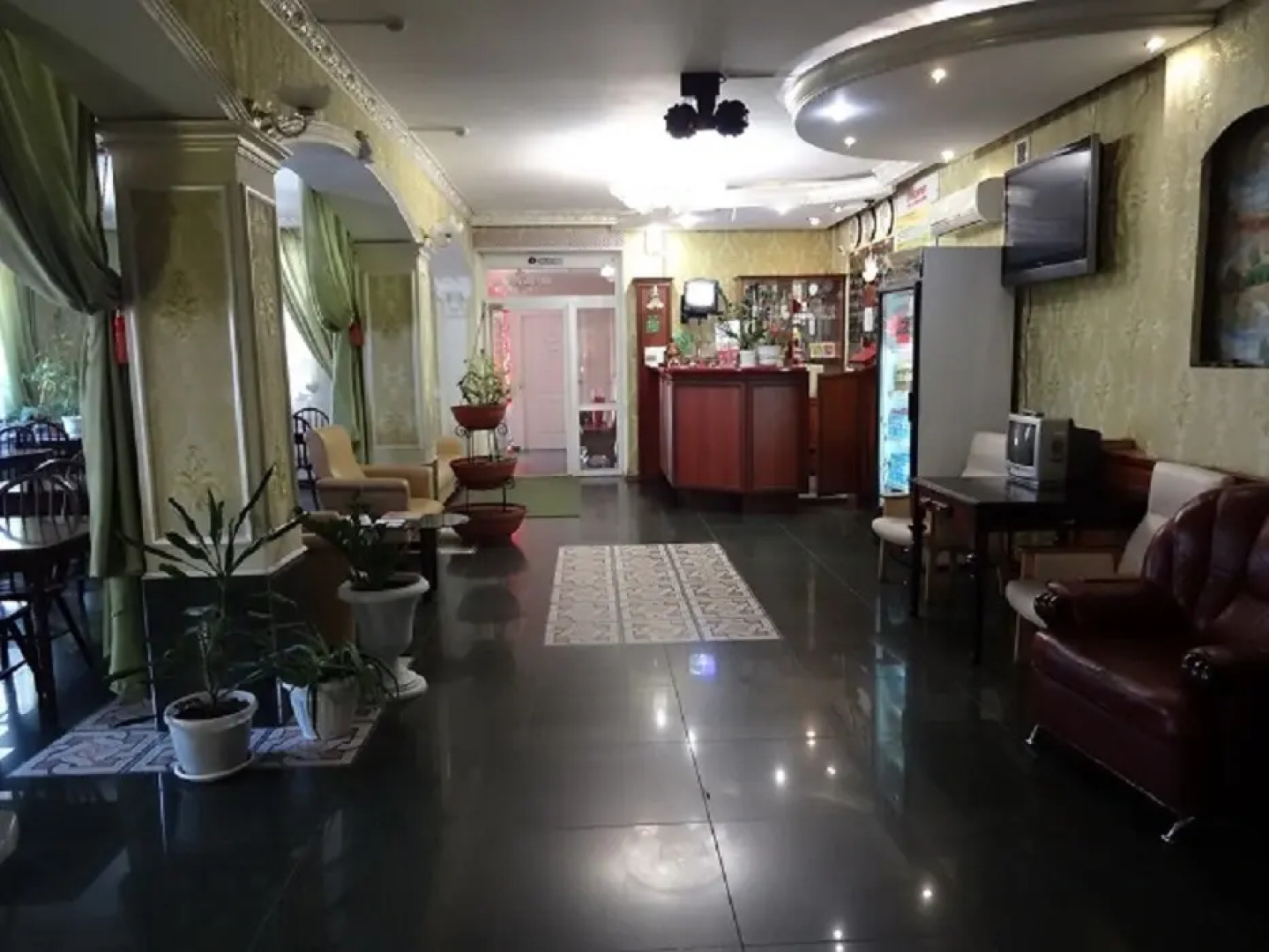 Отель Лотос