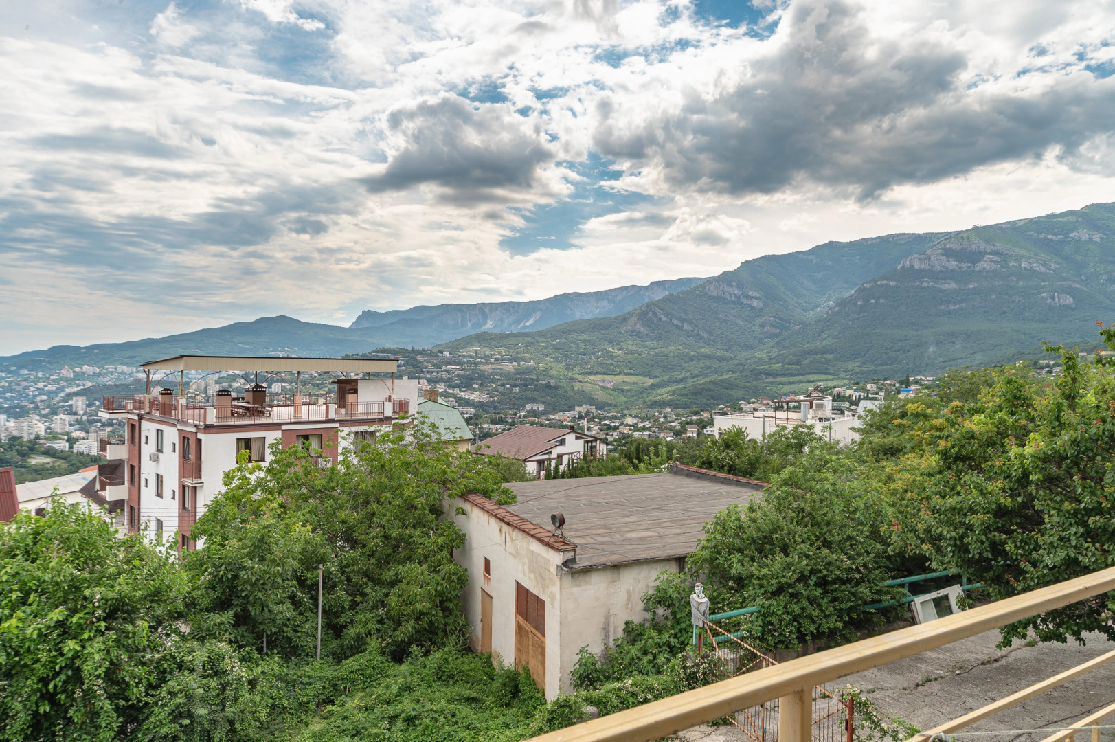 Гостевой дом Над Ялтой