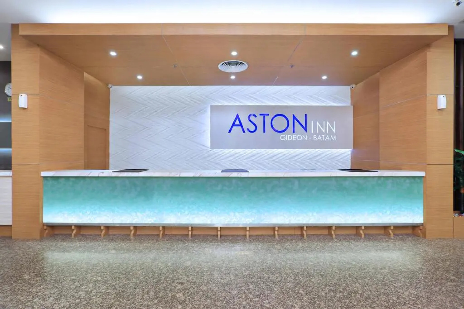 Отель Aston Inn Gideon Batam