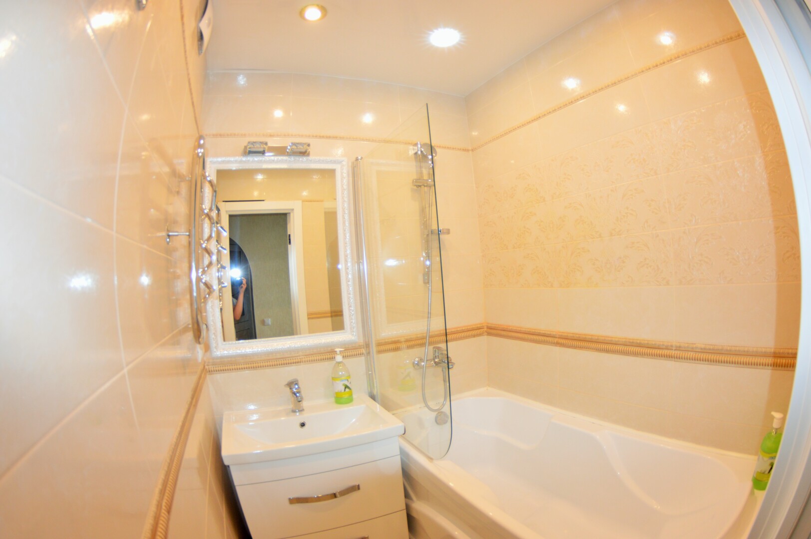 Апартаменты Евротрешка в центре с видом на Золотые ворота