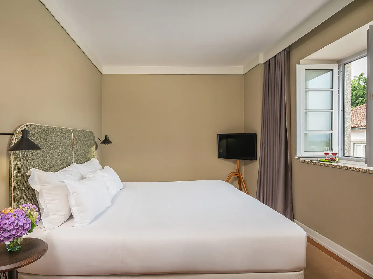 Отель Forrester Essence Douro Hotel