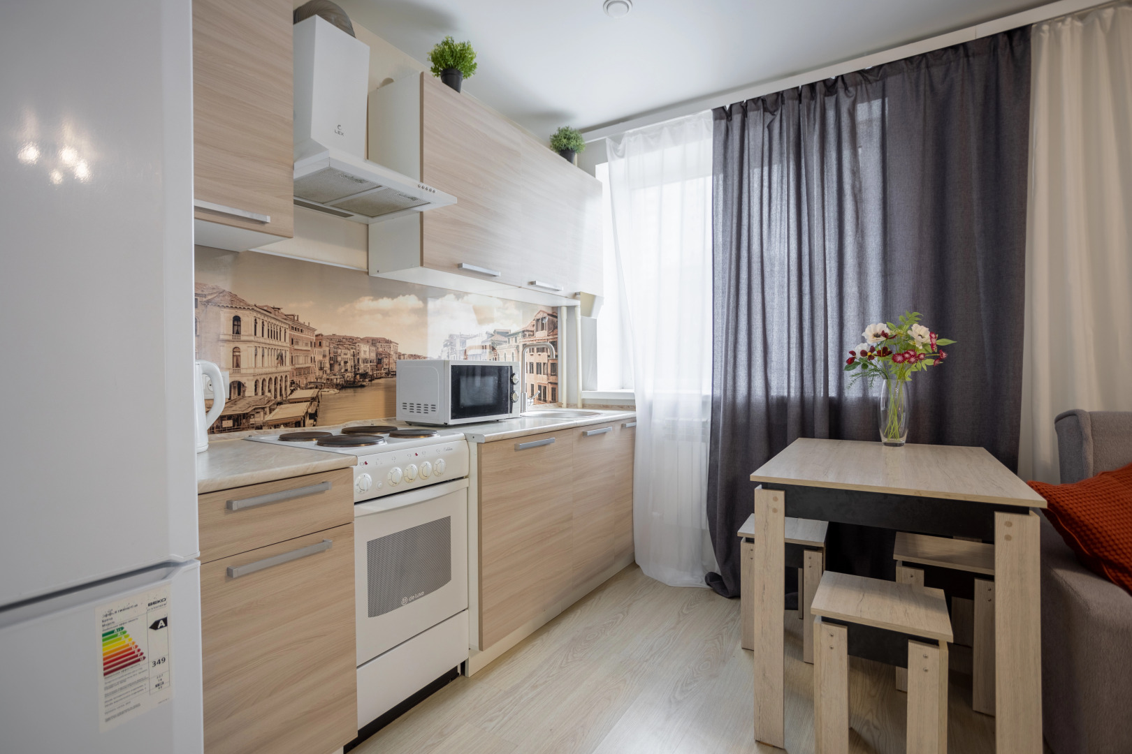 Апартаменты Санфировой 99