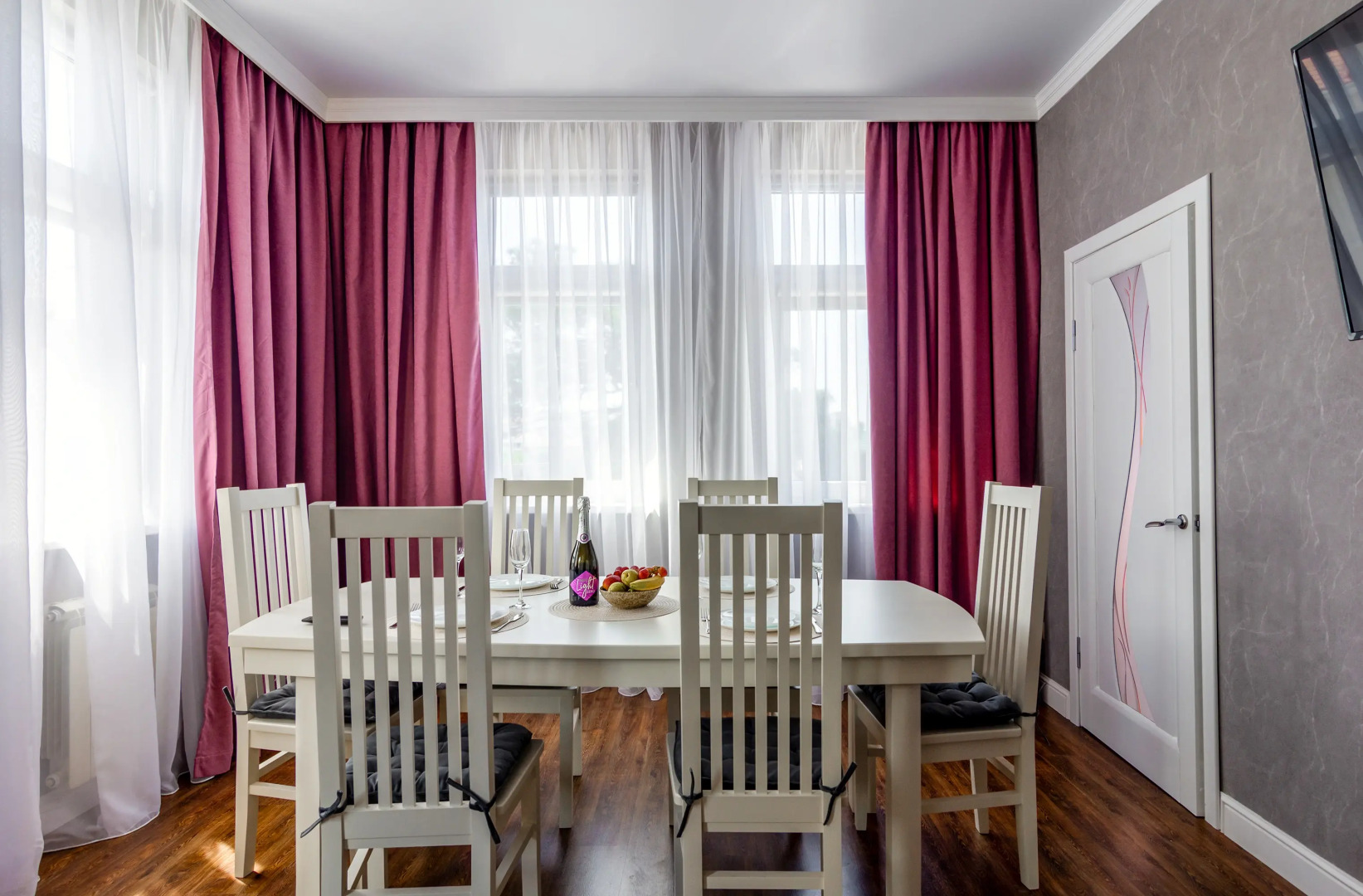 Апартаменты Трехкомнатные на Первомайская 23