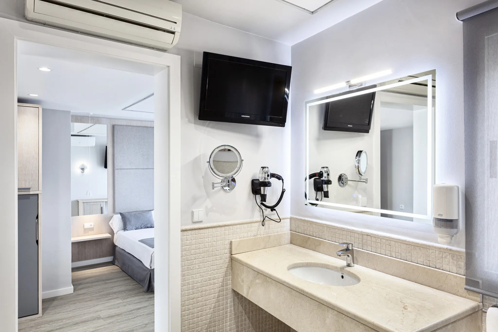 Отель Hospedium Hotel Abril