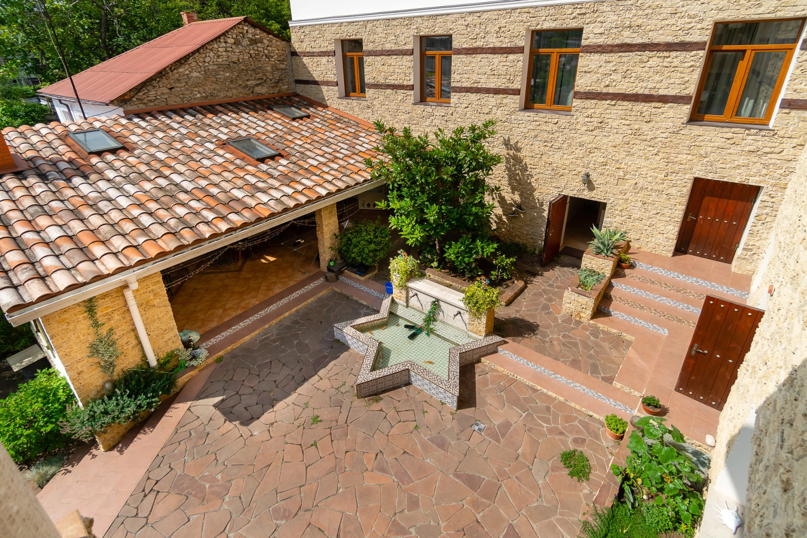 Отель Рахиль