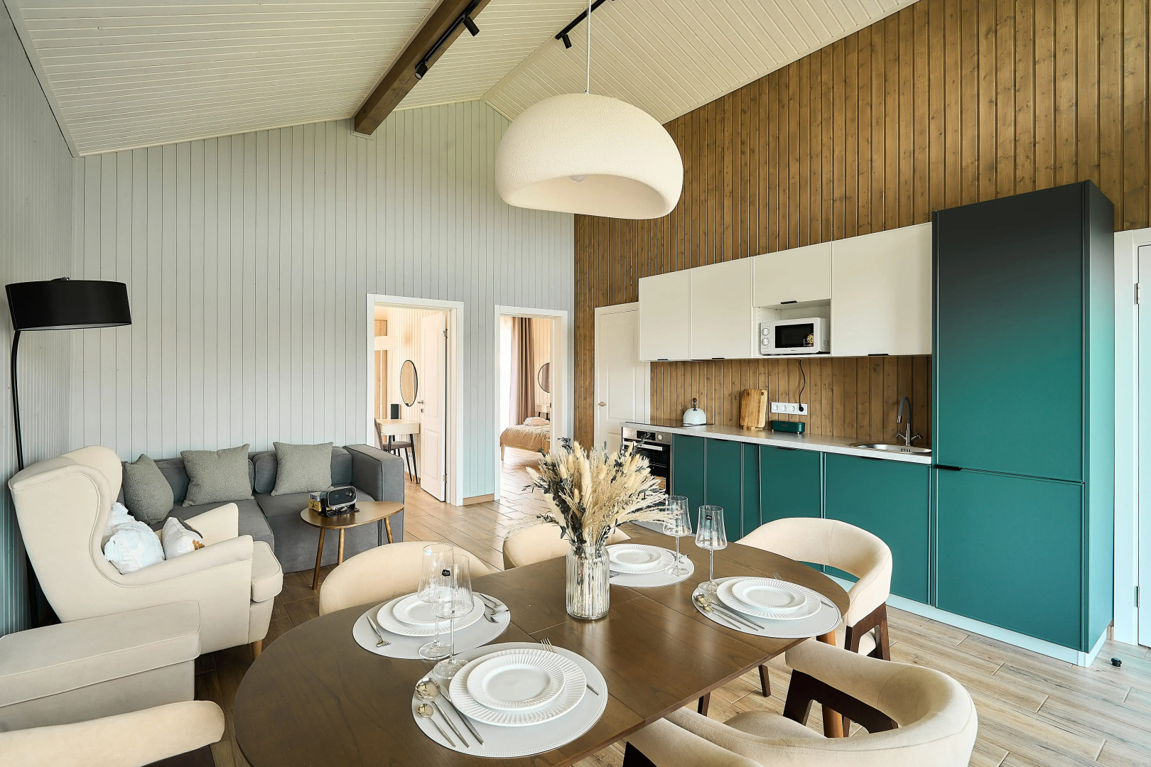 Частный дом Дом у реки, с баней, чаном и зоной барбекю