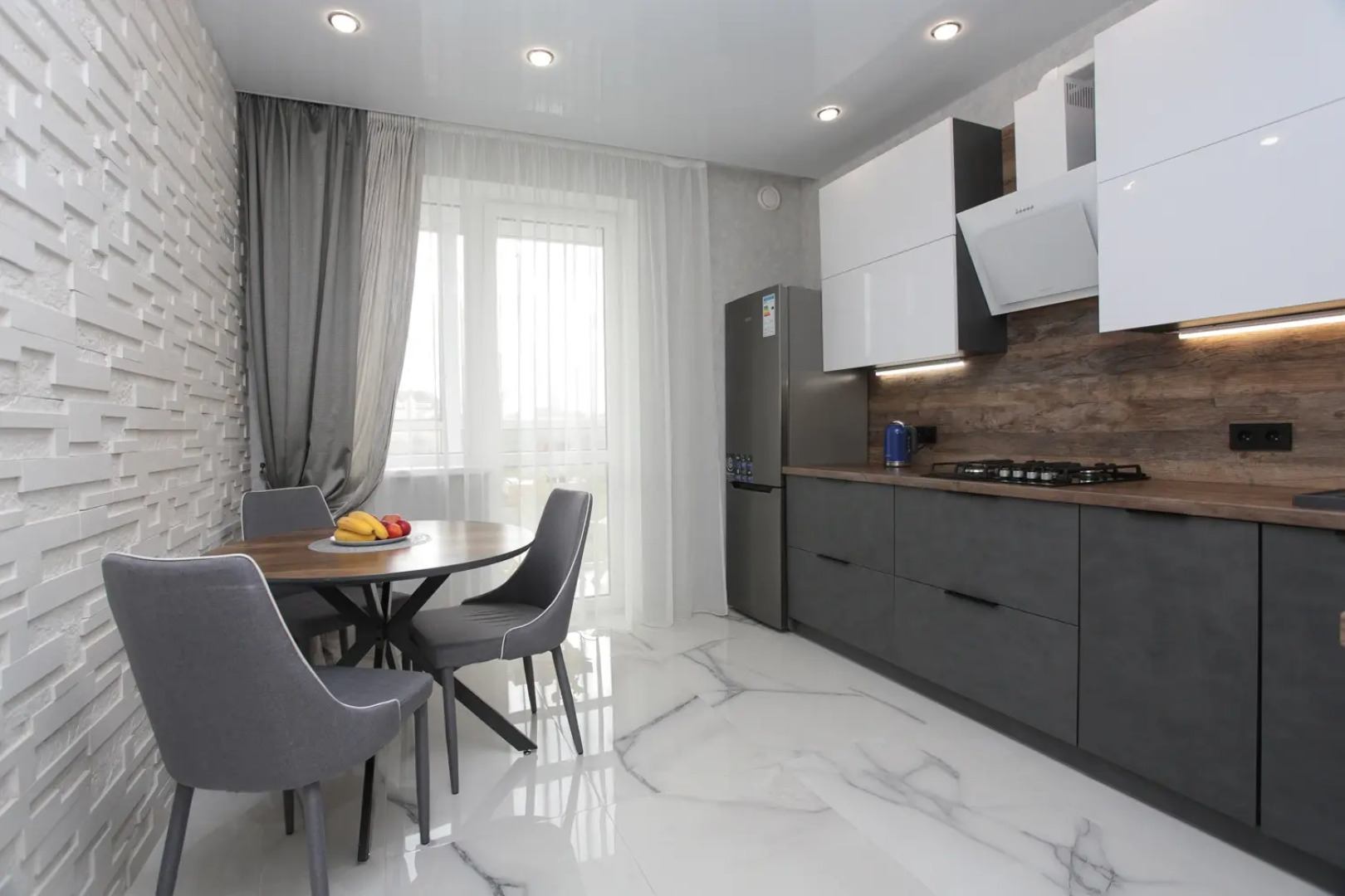 Квартира на Памяти Павших 24