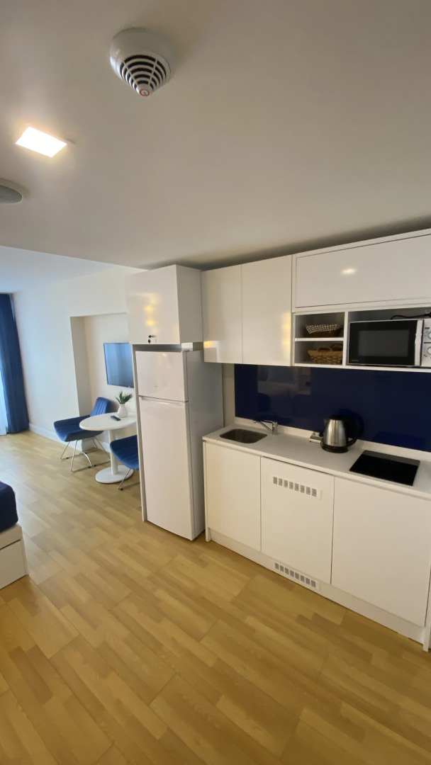 Апарт-отель V&V Orbi City