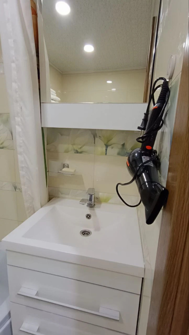 Квартира Изолированные Спальня и Гостиная с Балконом и Видом на Гору Машук на Мира 3535