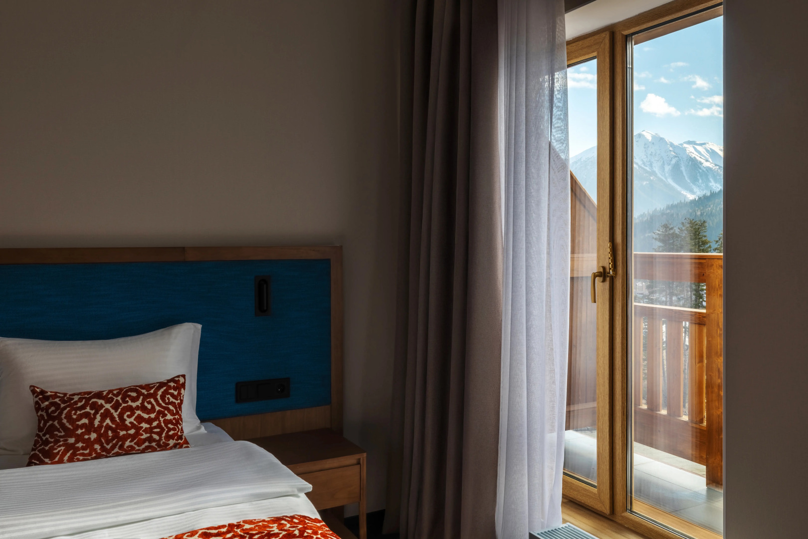 Отель Лазурит Архыз Hotel & SPA 5*