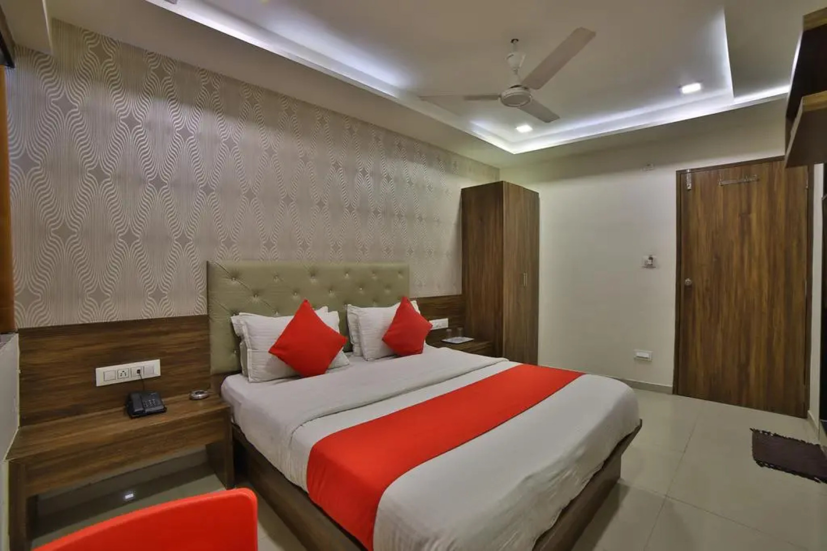 Отель Sunstar Inn by Sky Stays