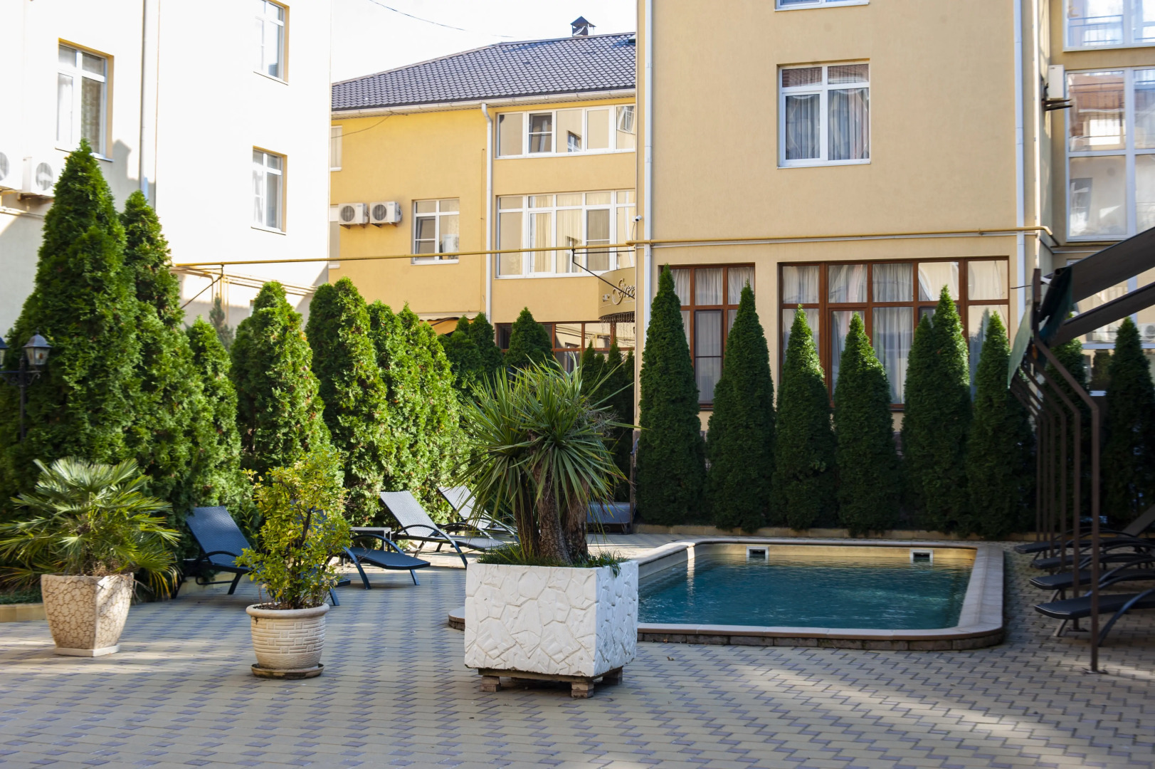 Отель Green Hosta