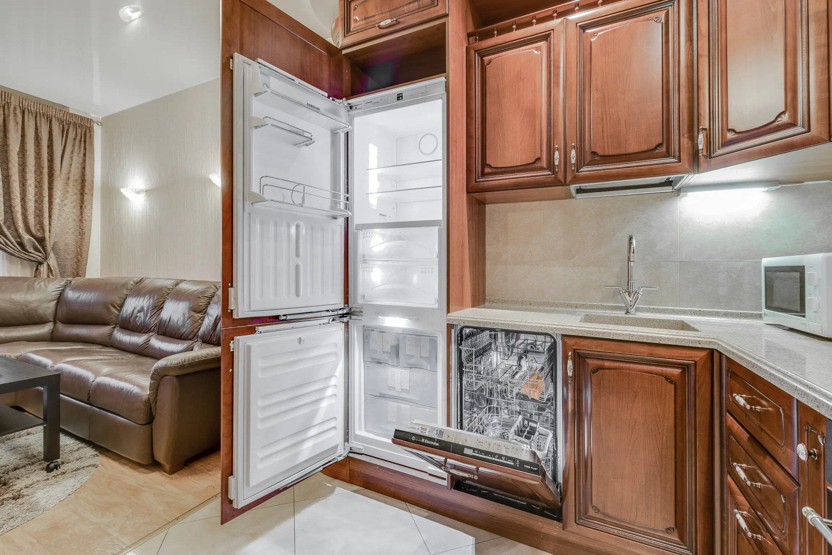 Апартаменты с камином на Варшавской 23