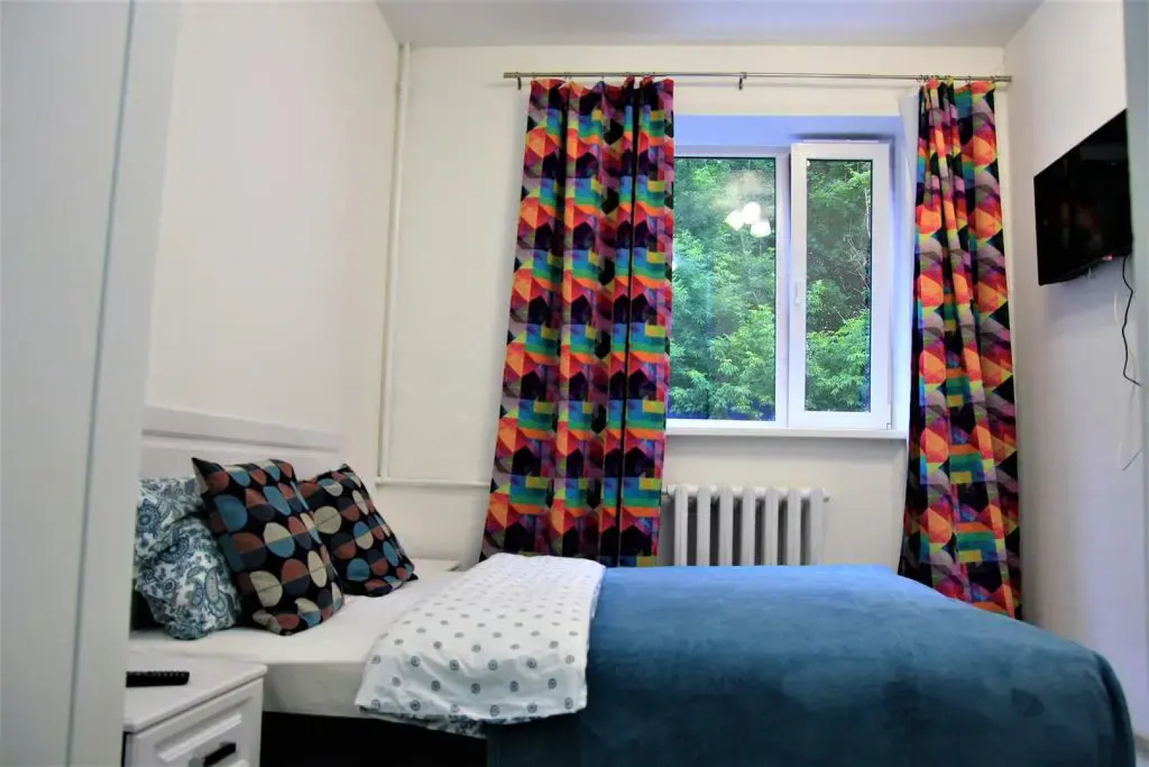 Отель Весна