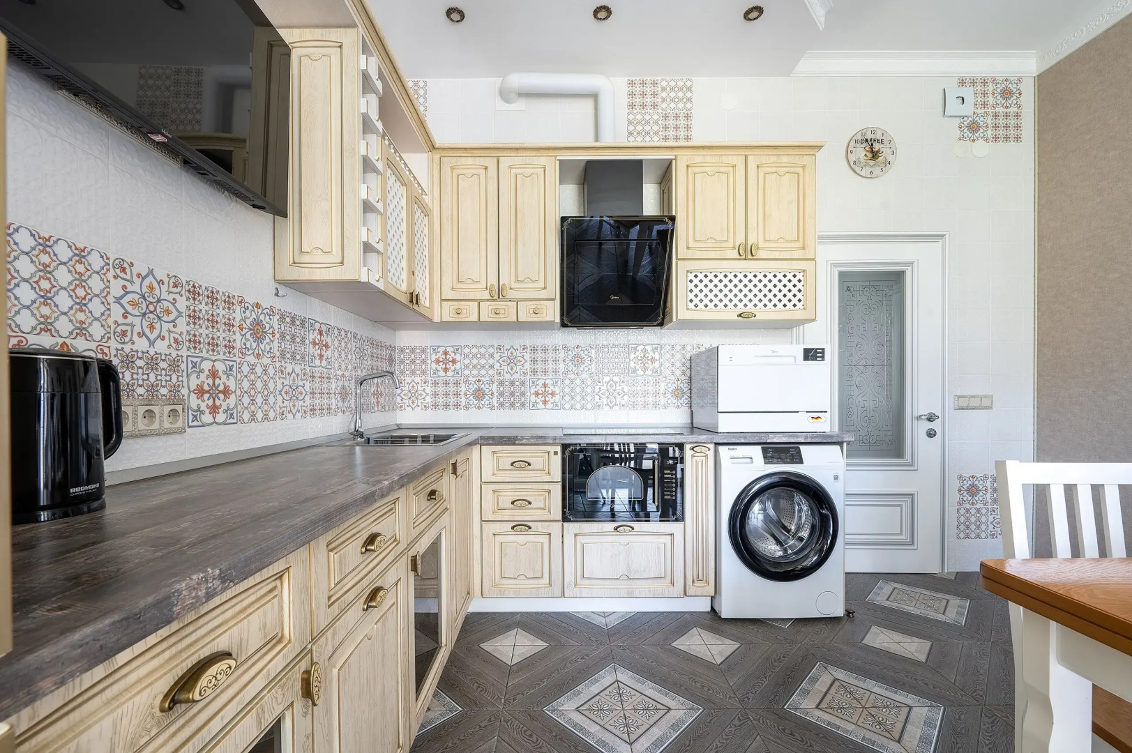 Апартаменты Red apartments Екатерининский Квартал Афродита