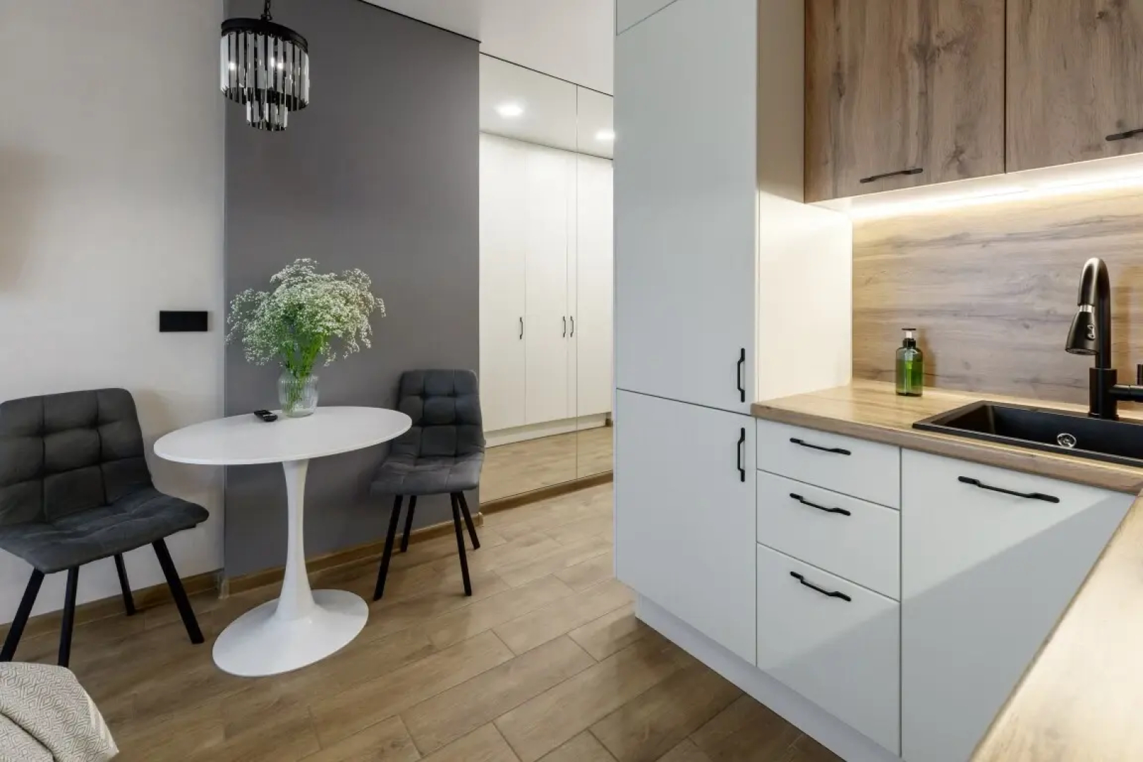 Апартаменты Дом у Дона с лоджией на 23 этаже