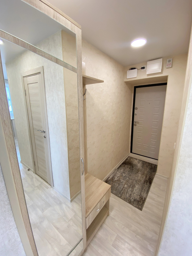 Апартаменты на проспекте 100летия 46а с видом на море