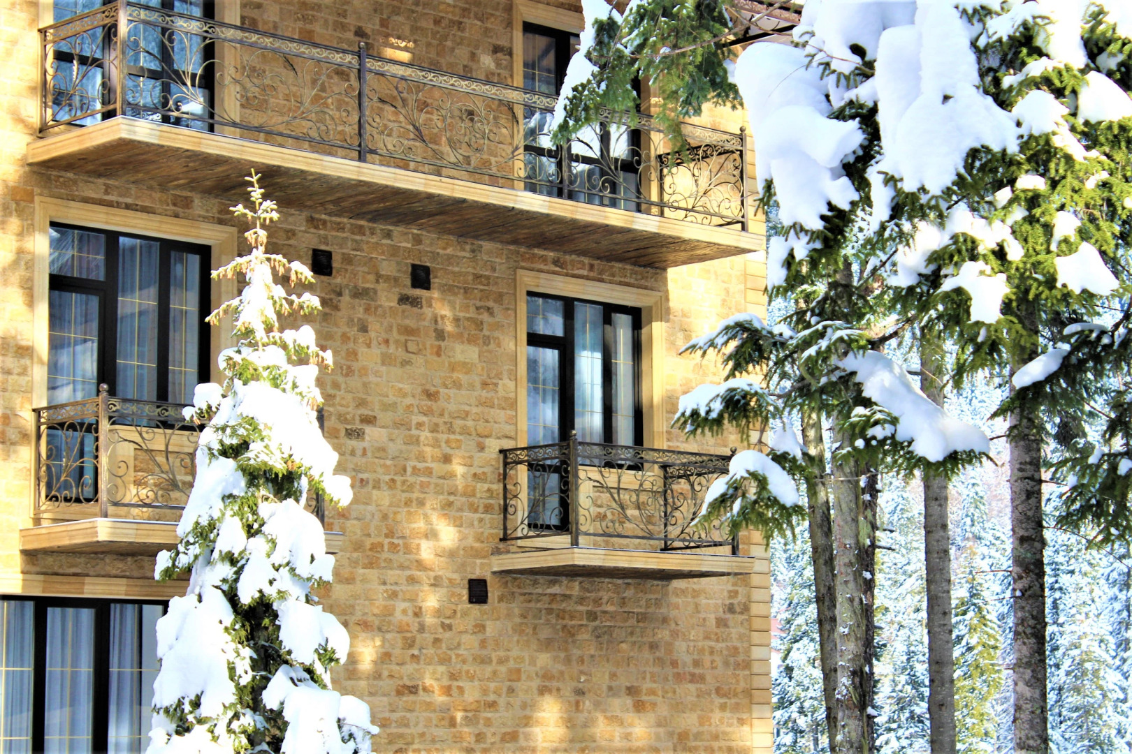 Отель Таурух