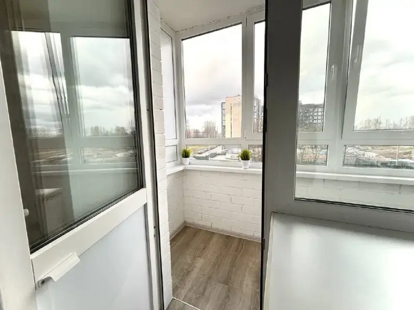 Апартаменты BestHome Двухкомнатная квартира Golden Sunshine на Волге