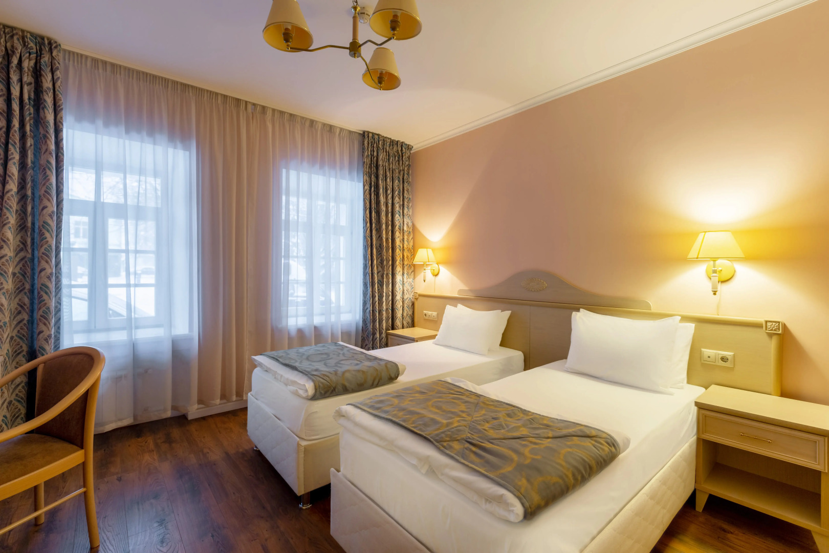 Отель Бизнес-отель Времена года Таганская