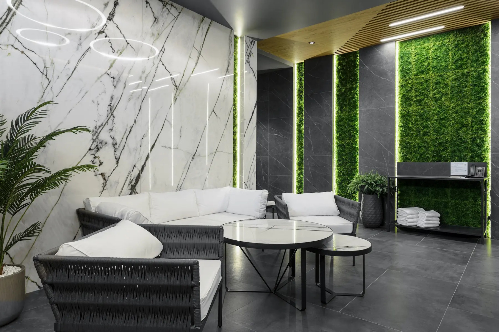 Country Hills Resort