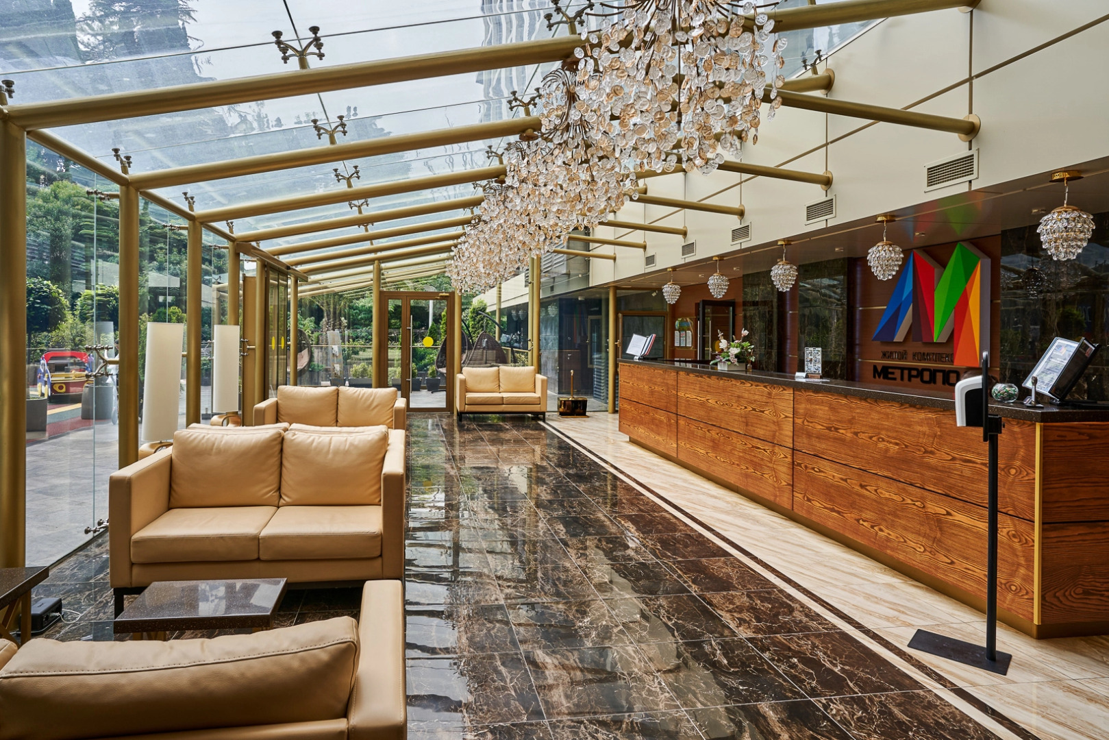 Апартаменты Метрополь Life Lamare с Видом на Море