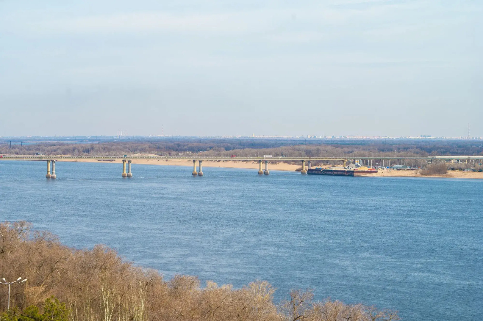 Трёхкомнатные апартаменты на Маршала Чуйкова