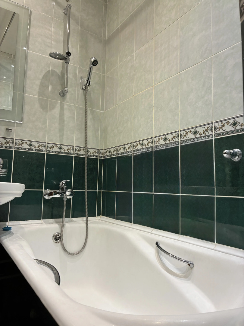 Великолепная трехкомнатная квартира в самом центре Тулы