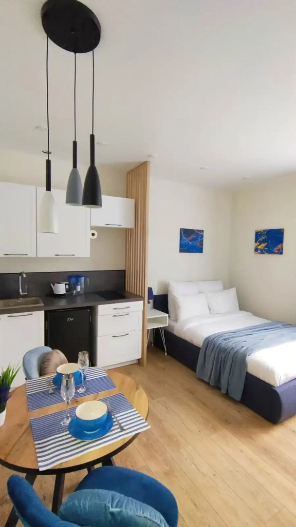 Квартира Королевский синий