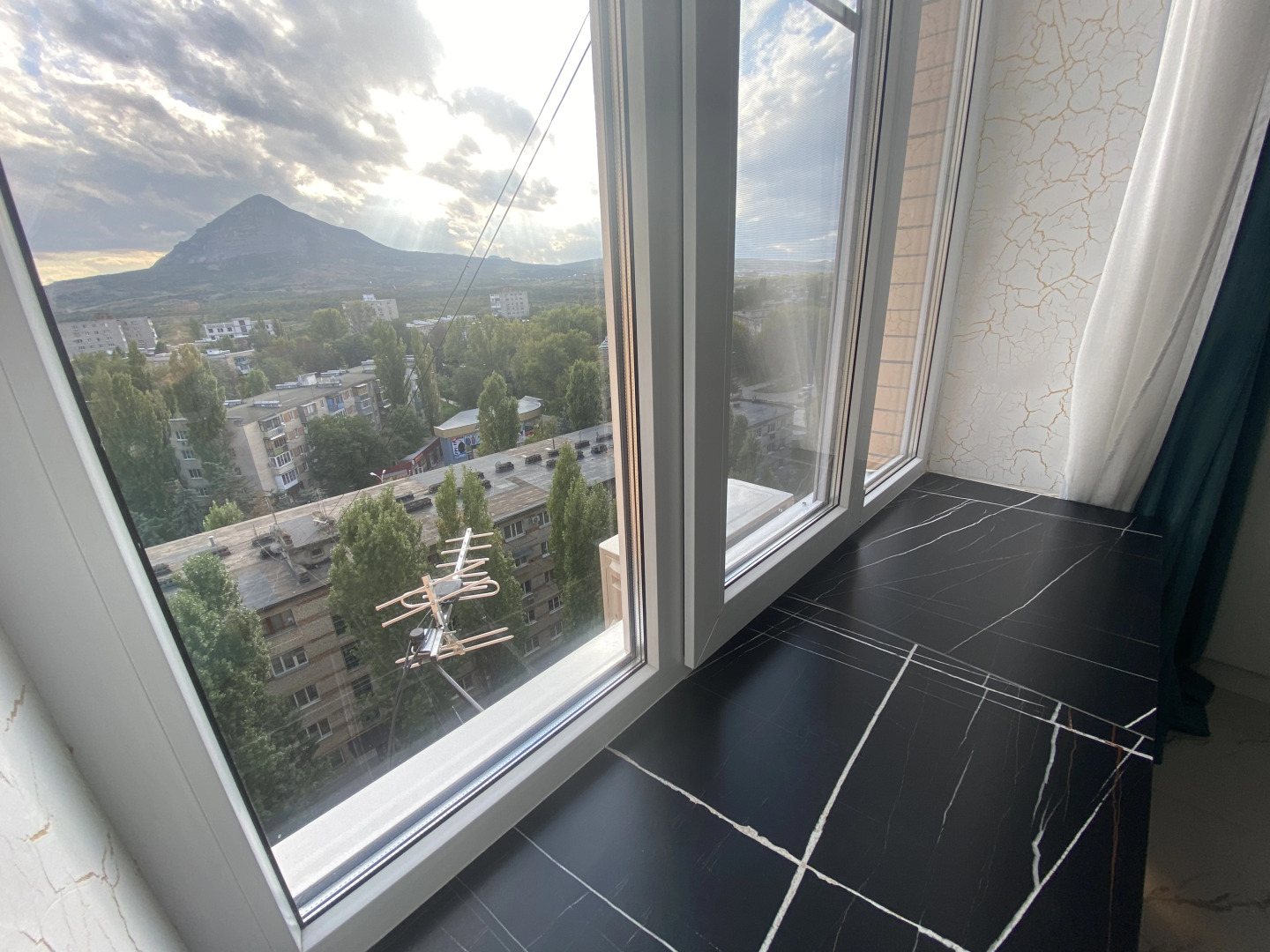 Апартаменты Чкалова 37 с видом на горы рядом аэропорт