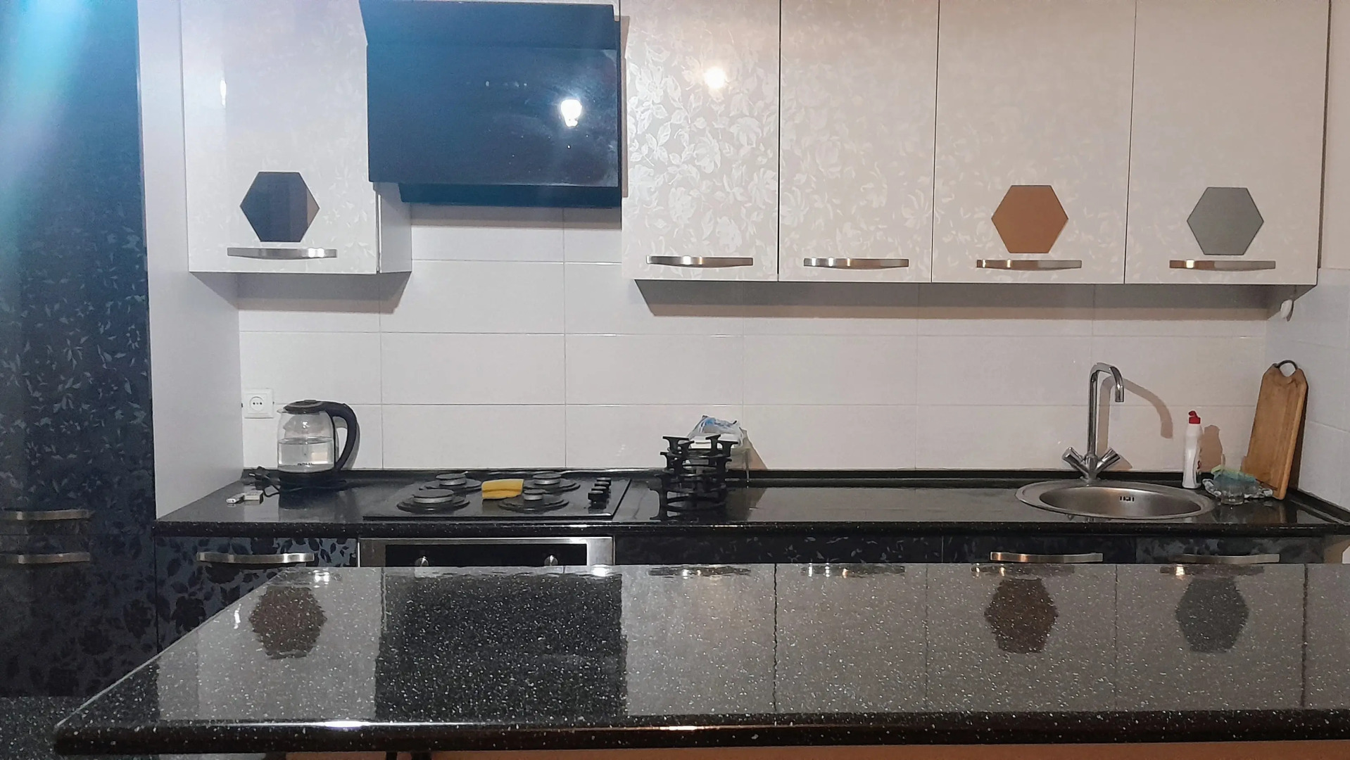 Апартаменты Абовяне 3 спальни