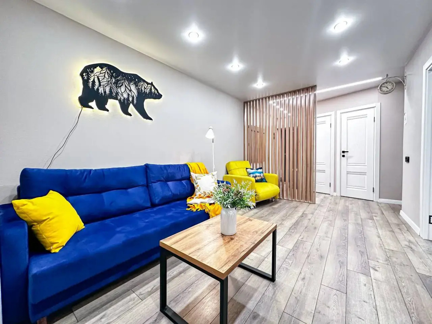 Квартира двухкомнатная в Кировске на Ленина 22 сеть Как дома