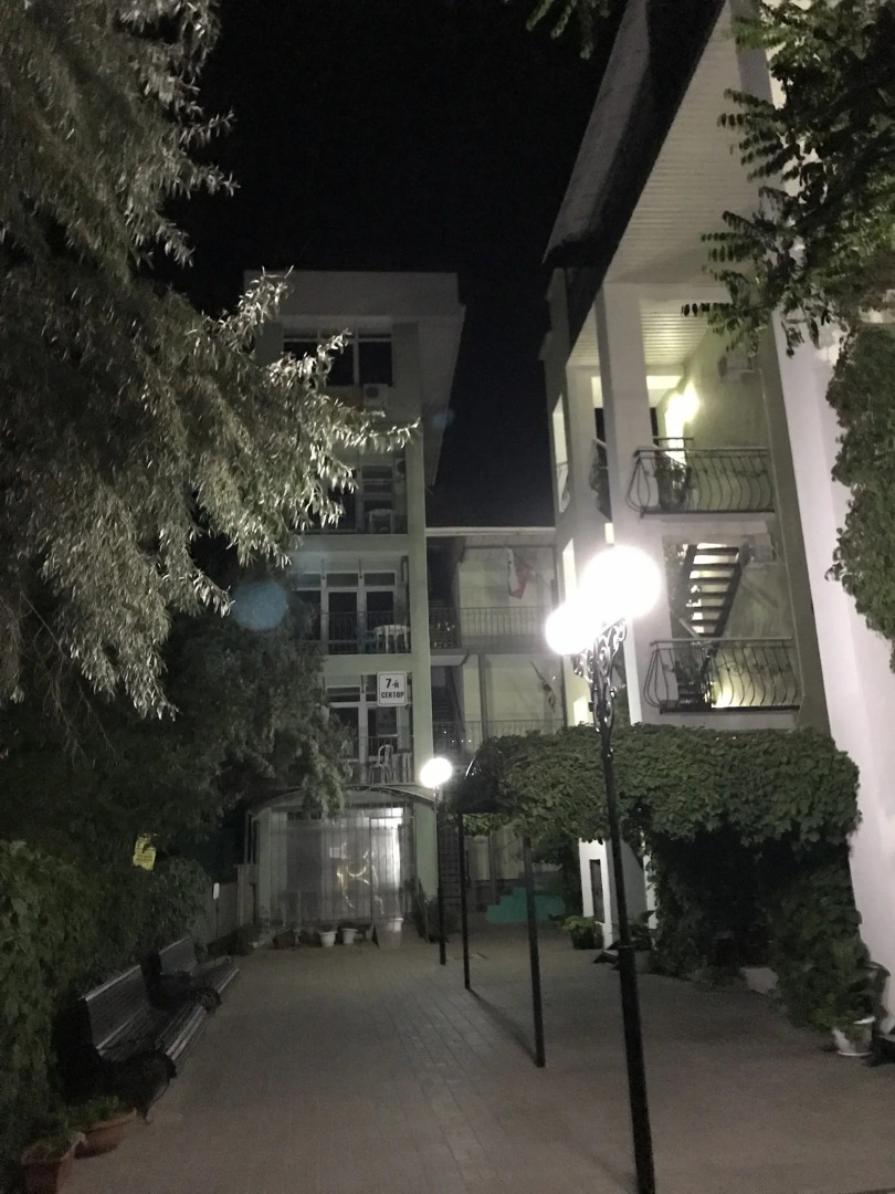 Отель Малибу