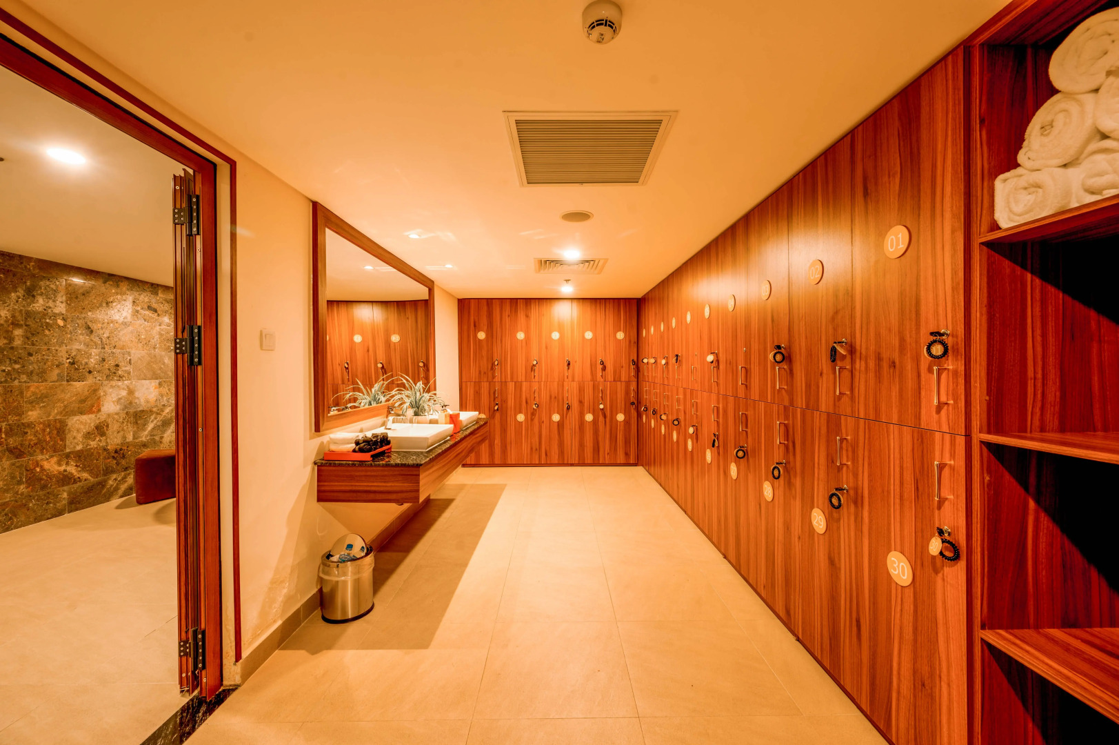 Отель Seashells Phu Quoc Hotel & Spa