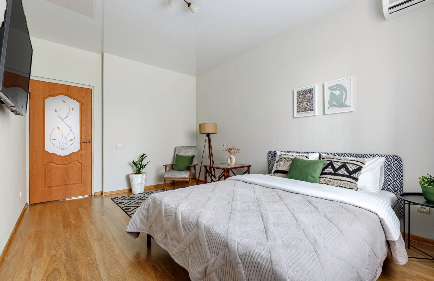 Квартира Двухкомнатная рядом с Парком